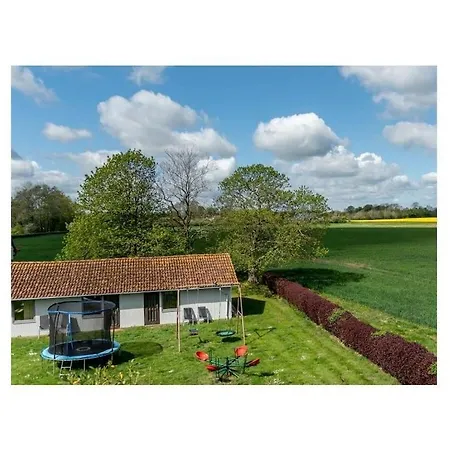 With 2 Bedrooms Semesterbostad Hasselberg (Schleswig-Holstein)