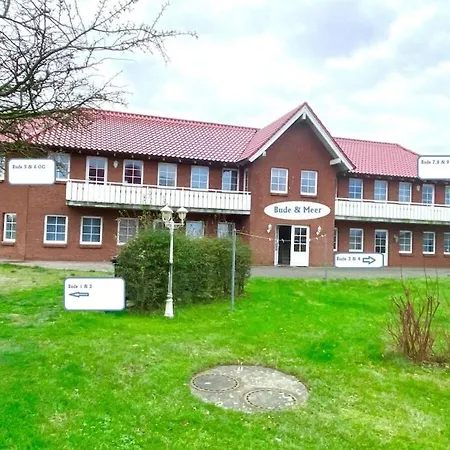With 2 Bedrooms Semesterbostad *