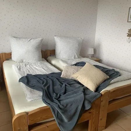 Semesterbostad With 2 Bedrooms *